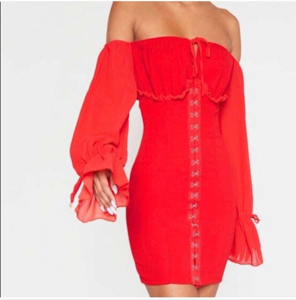 Pretty Little Thing Red Off-the-Shoulder Hook & Eye Mini Bodycon Dress Size 6